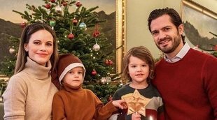La tierna felicitación navideña de Carlos Felipe y Sofía de Suecia con sus hijos
