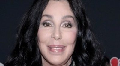 Cher revela que un hombre intentó matarla antes de una actuación: "Dijo si haces un sonido, te mataré"