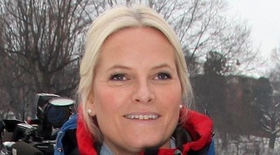 La Princesa Mette-Marit de Noruega sufre un accidente de esquí