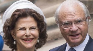 La vacunación de Carlos Gustavo y Silvia de Suecia contra el coronavirus revela el viaje que realizaron los Reyes