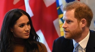 Los dos conflictos que torpedean el acercamiento entre el Príncipe Harry y Meghan Markle y la Casa Real Británica