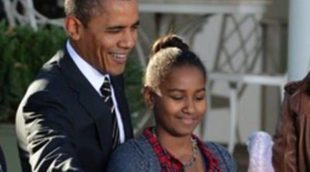Obama indulta al pavo Cobbler y reparte con su familia comida a los más necesitados por Acción de Gracias