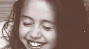 Miley Cyrus recuerda su infancia con una fotografía de pequeña en Twitter