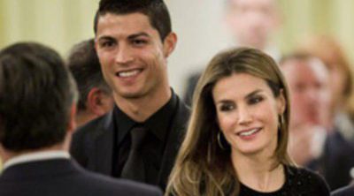 La Reina, los Príncipes Felipe y Letizia y la Infanta Elena premian a Vicente del Bosque y Cristiano Ronaldo
