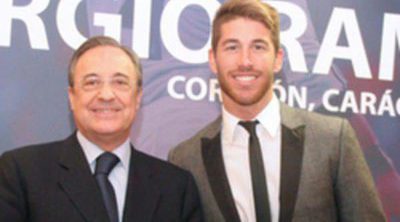 Iker Casillas y Cristiano Ronaldo arropan a Sergio Ramos en la presentación de 'Corazón, carácter y pasión'