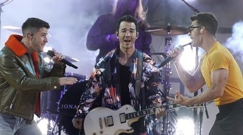 Las grandes actuaciones de los Billboard Music Awards 2021: los Jonas Brothers, el gran broche final