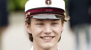 Félix de Dinamarca celebra su graduación con la alegría del regreso de Joaquín de Dinamarca desde París