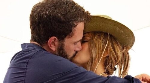 El besazo de Jennifer Lopez y Ben Affleck: pura pasión en la pareja