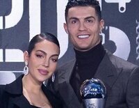 Georgina Rodríguez presume de embarazo con Cristiano Ronaldo en los Premios The Best 2021