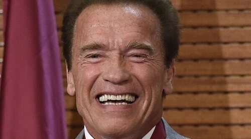 Arnold Schwarzenegger sale ileso de un accidente de coche múltiple en Los Ángeles