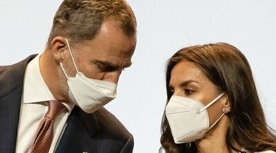 La complicidad de los Reyes Felipe y Letizia en su compromiso con la innovación y el diseño en Valencia