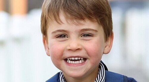 Los Duques de Cambridge celebran el cuarto cumpleaños del Príncipe Luis con unas fotografías inéditas
