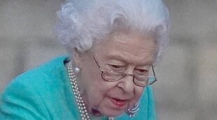 La emoción de la Reina Isabel en el encendido por el Jubileo de Platino tras un intenso Trooping the Colour y una cancelación