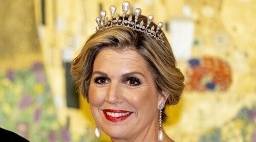Máxima de Holanda resplandece en Viena: tiara, broche, vestidazo y lo que la Reina Letizia no hace en su lugar