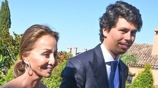 Isabel Preysler, radiante acompañando a su sobrino Álvaro Castillejo en su boda con Cristina Fernández