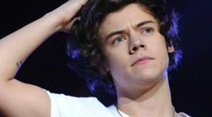 Harry Styles, serio y ausente en la grabación de un vídeo junto al resto de One Direction