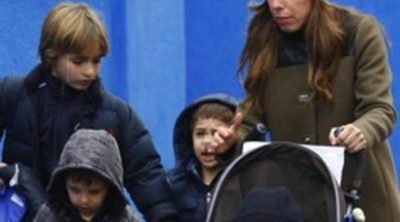 Ana Aznar recoge a sus hijos en el colegio para celebrar en casa el quinto cumpleaños de Pelayo Agag