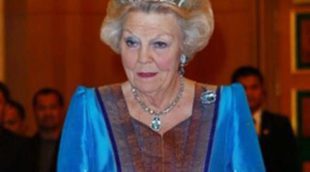 La Reina Beatriz de Holanda abdica en favor del Príncipe Guillermo