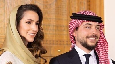 La Reina Rania de Jordania anuncia el compromiso de su hijo mayor, el Príncipe heredero Hussein de Jordania