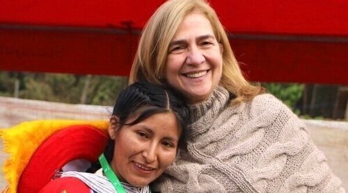 La Infanta Cristina reaparece muy sonriente en un viaje solidario a Perú