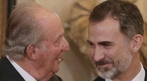 El cariñoso saludo del Rey Felipe al Rey Juan Carlos en el funeral de Constantino de Grecia que casi pasa desapercibido