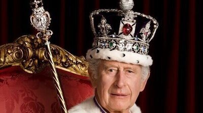 Las majestuosas fotos oficiales de la Coronación de Carlos III