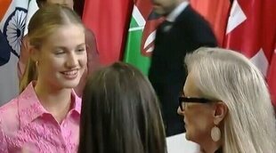 El momento fan de la Reina Letizia, la Princesa Leonor y la Infanta Sofía con Meryl Streep en Oviedo