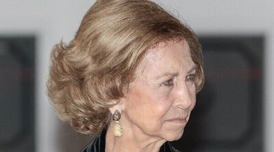 La tristeza de la Reina Sofía pese a sus intentos por sonreír