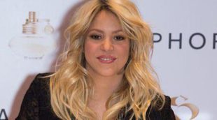 Shakira vuelve al trabajo tras el nacimiento de Milan presentando su nuevo perfume en París