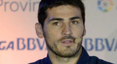 Iker Casillas, feliz tras quitarle la escayola: "Deseando estar con mis compañeros pronto"