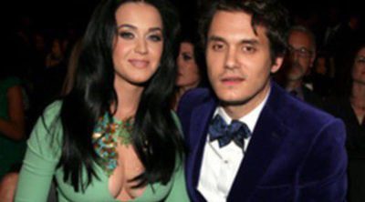 Katy Perry y John Mayer pasean su noviazgo por los Grammy 2013