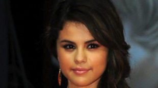 Selena Gomez se deja acompañar por Alfred Flores, un buen amigo de Justin Bieber