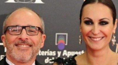 Ana Milán y Fernando Guillén Cuervo pasean cogidos de la mano por la Alfombra roja de los Premios Goya 2013