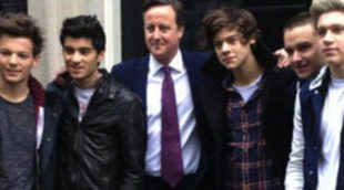 David Cameron colabora con One Direction en un vídeo benéfico