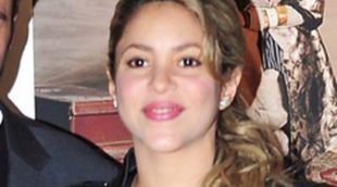 Shakira reaparece en un acto público tras dar a luz a su hijo Milan