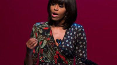 Michelle Obama premia a mujeres con coraje y participa en una cumbre contra la obesidad infantil