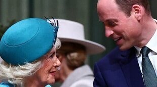 La Reina Camilla y el Príncipe Guillermo, todo sonrisas y complicidad para olvidar  la polémica de la foto de Kate Middleton