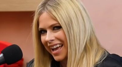 Avril Lavigne reacciona a la teoría de la conspiración sobre su muerte en 2003 y ser reemplazada por su doble Melissa