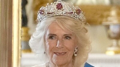 La Reina Camilla luce por primera vez la Tiara de Rubíes y estrena Orden de Carlos III y Masako se corona como Emperatriz