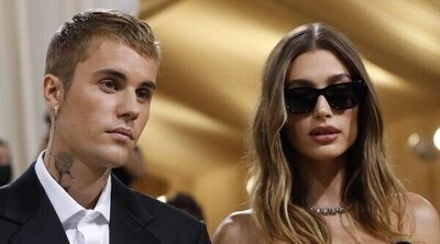 Hailey Bieber habla de los constantes rumores de divorcio con Justin: "En realidad nunca duele menos"