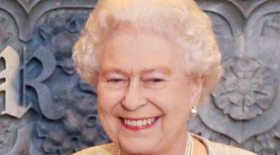 La Reina Isabel II recibe un BAFTA honorífico por su apoyo al cine y la televisión británicos