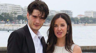Paula Prendes y Yon González trasladan el 'Gran Hotel' a Cannes