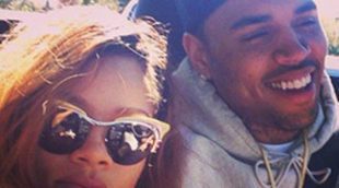 Rihanna publica una imagen con Chris Brown tras admitir que 