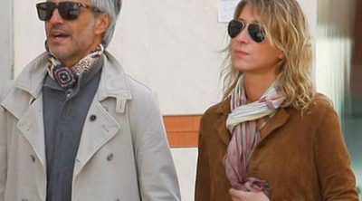 Sergio Dalma y María Aguiñica dan un romántico paseo por Madrid antes del viaje del cantante a México