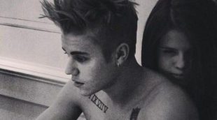 Justin Bieber confirma con una fotografía que ha vuelto con Selena Gomez