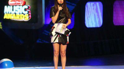 Selena Gomez presenta los Radio Disney Music Awards 2013 y se lleva el premio a Mejor Artista Femenina