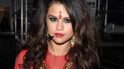 Selena Gomez hace topless para promocionar su nuevo single  'Come & Get It'