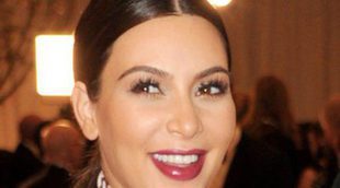 Kim Kardashian, pillada luciendo embarazo en bikini durante sus vacaciones en Grecia