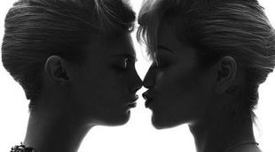 Cara Delevingne y Rita Ora protagonizan un posado muy cariñoso
