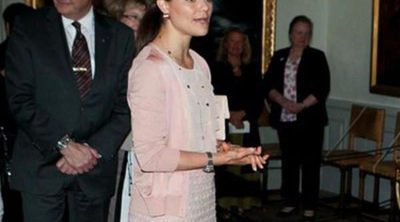 Victoria de Suecia inaugura una exposición sobre el bautizo de la Princesa Estela en Strömsholm